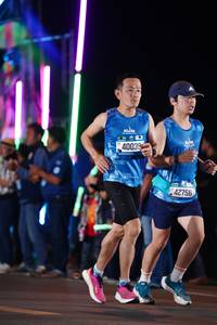 BIB: 0541, 40039, 42756
                            <button type="button" onclick="openModal(20327025)" class="btn btn-primary btn-sm float-right btn-popup" data-toggle="modal" data-target=".modal-high-quality">
                        <i class="fas fa-shopping-cart"></i> Add to Cart
                    </button>
                                            <button type="button" onclick="isThisMe(20327025, true)" class="btn btn-success btn-sm float-right btn-popup btn-isme hidden" data-toggle="tooltip" data-placement="bottom" title="นี่คือรูปของคุณใช่ไหม คลิกที่นี่เพื่อเอาเข้าอัลบั้ม">
                        <i class="fas fa-plus"></i> Add to album
                    </button>
                    <button type="button" onclick="isThisMe(20327025, false)" class="btn btn-warning btn-sm float-right btn-popup btn-isnotme hidden">
                        <i class="fas fa-ban"></i> Remove from album
                    </button>